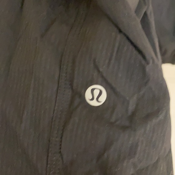 EUC Sz 10 Lululemon Dance Studio crop pants - Picture 4 of 6